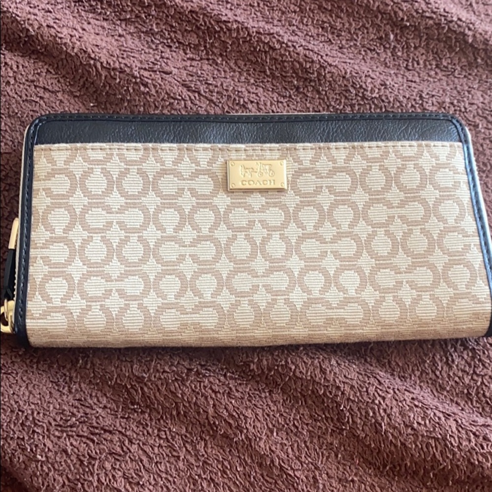 Coach wallet